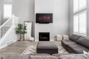 HUGE YARD Centrally Located Beautiful Neighborhood
